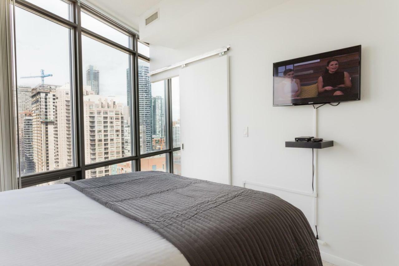 Altitude Suites Bay Street - Holiday Bonus - Free Parking Toronto Eksteriør billede