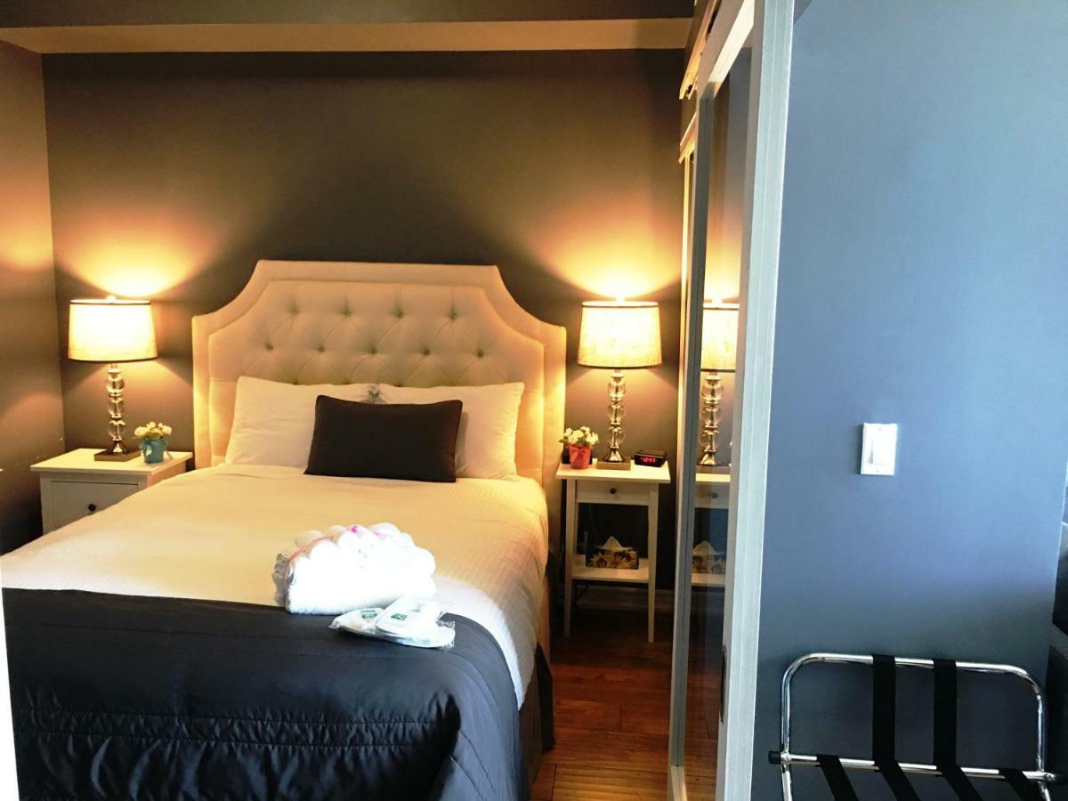 Altitude Suites Bay Street - Holiday Bonus - Free Parking Toronto Eksteriør billede